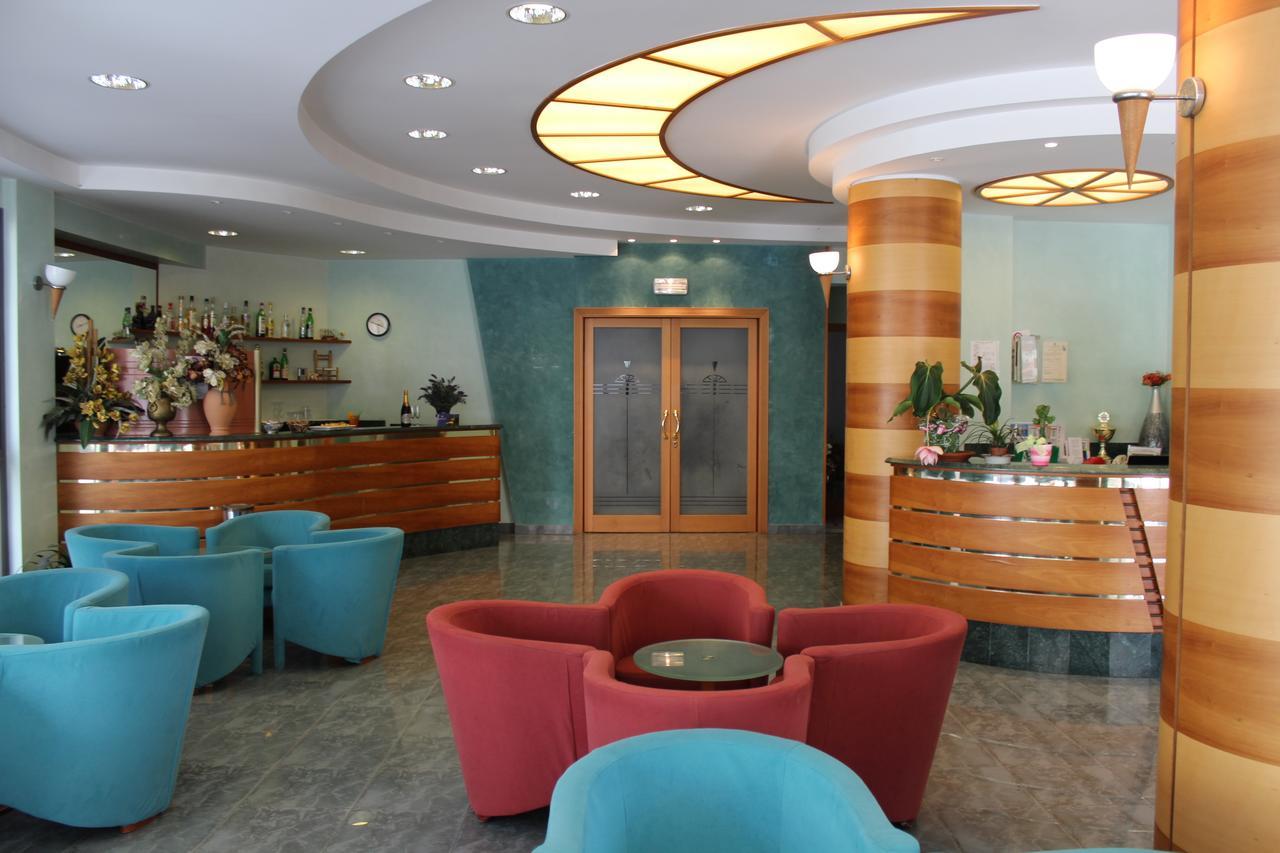 Hotel American เบลลาเรีย-อีเจอา มารีนา ภายนอก รูปภาพ